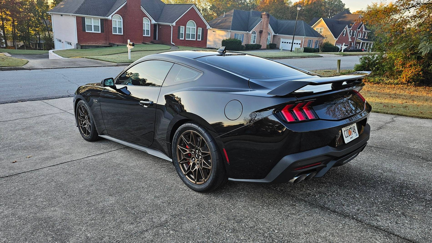 Performance Package Style Spoiler Gloss Black for 2024-2025 Mustang
